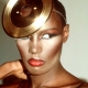 GRACE JONES…Slaving to The Rhythm w/ a Hula Hoop at The Queen’s Jubilee!!!