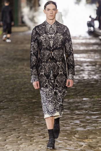alexander-mcqueen-spring-summer-2014-menswear-0015-350x525