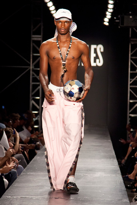 VFILES_023_1366.450x675