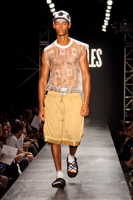 VFILES_031_1366.450x675