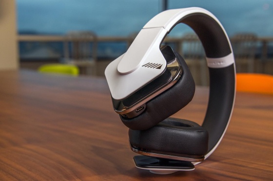 alpine-headphones-2-1500x1000